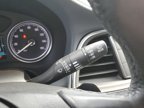 Used 2019 Buick Enclave Essence w/ LPO, Sport Appearance Package image 16