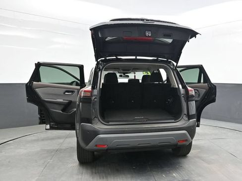 Used 2023 Nissan Rogue SV AWD/4WD image 35