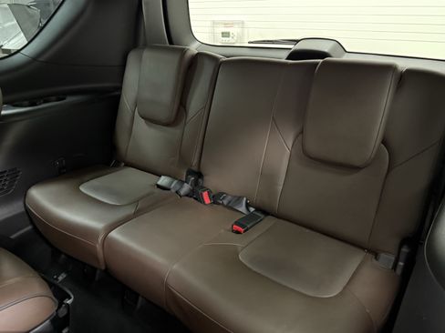 Used 2022 Nissan Armada Platinum w/ Captain's Chairs Package RWD image 18