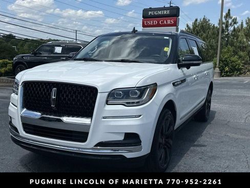 Used 2023 Lincoln Navigator L Black Label AWD/4WD image 3