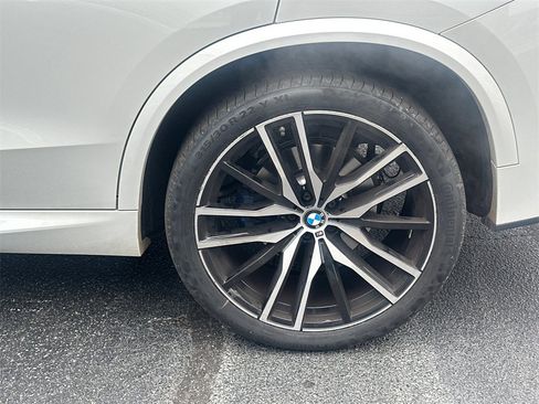 Used 2023 BMW X5 xDrive40i w/ Executive Package image 10