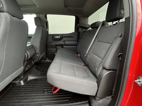 Used 2020 Chevrolet Silverado 1500 Custom w/ Custom Value Package AWD/4WD image 13