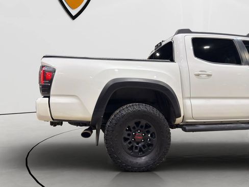 Used 2018 Toyota Tacoma TRD Pro image 32