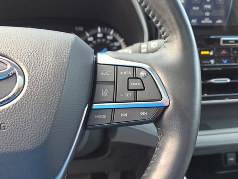 Used 2021 Toyota Highlander Platinum image 23