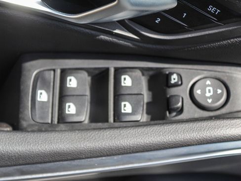 Certified 2025 BMW 330i Sedan image 20