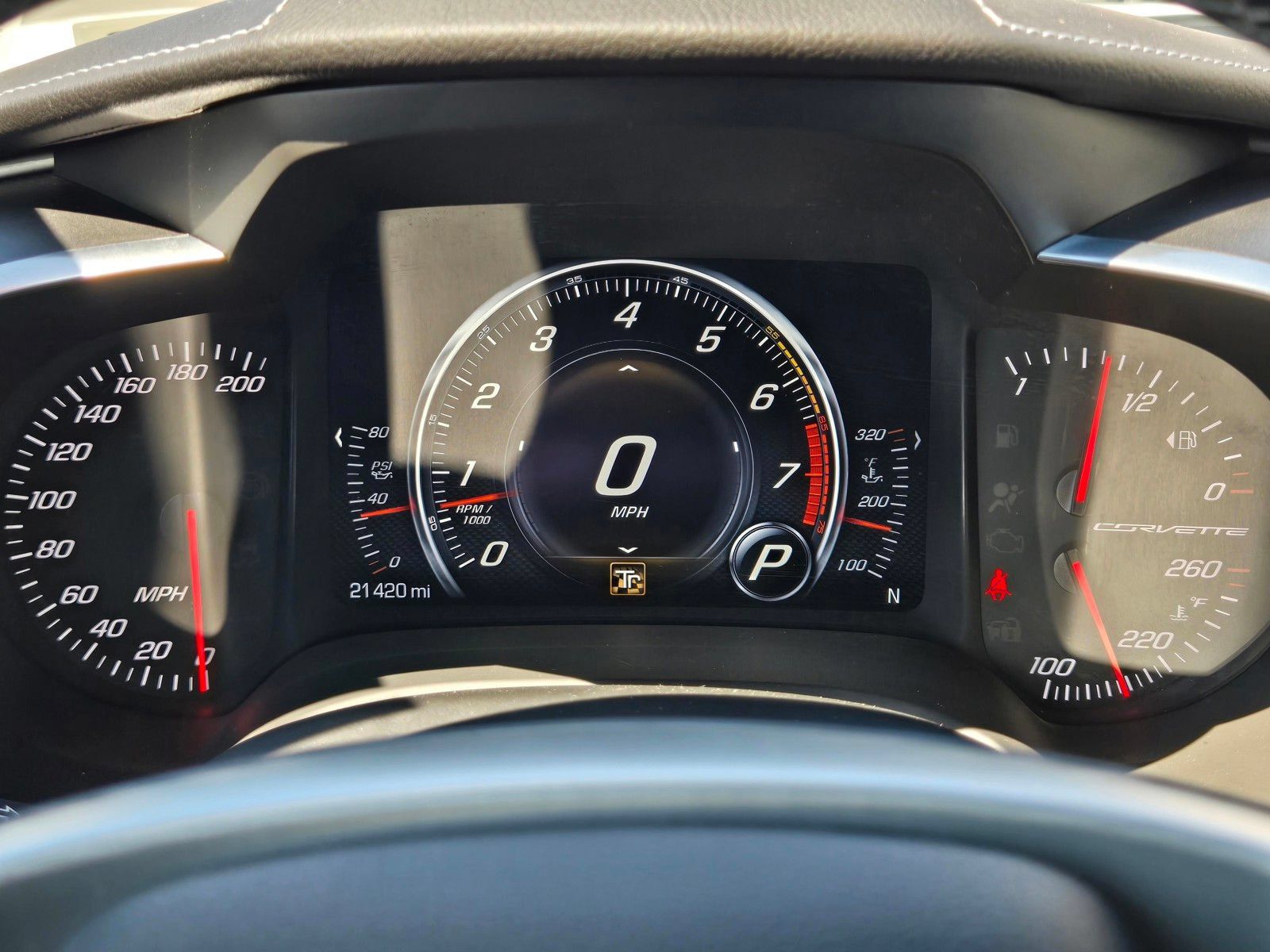 Used 2016 Chevrolet Corvette Stingray Coupe RWD image 17