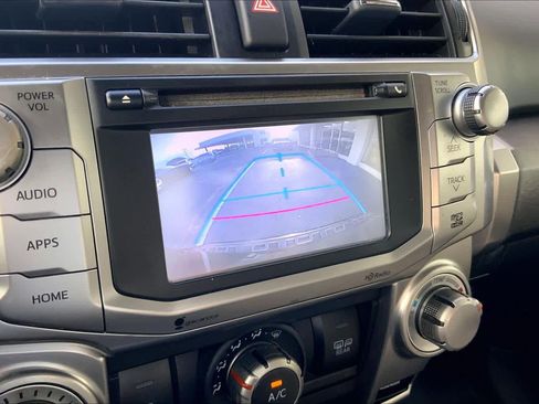 Used 2014 Toyota 4Runner SR5 Premium image 28