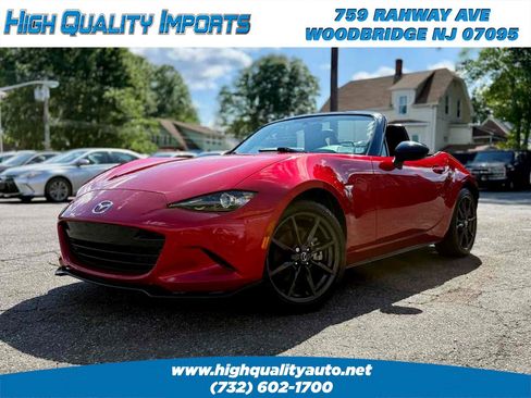 Used 2016 MAZDA MX-5 Miata Club RWD image 2