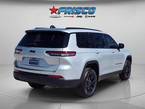 New 2025 Jeep Grand Cherokee L Altitude RWD image 3