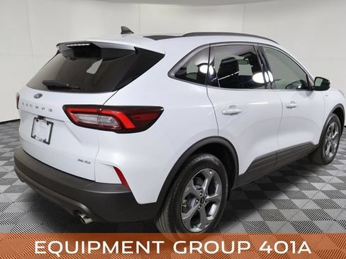 Used 2025 Ford Escape ST-Line Select AWD/4WD image 6