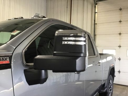 New 2025 GMC Sierra 2500 Denali w/ Denali Reserve Package image 13