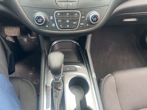 Used 2023 Chevrolet Malibu LT FWD image 29
