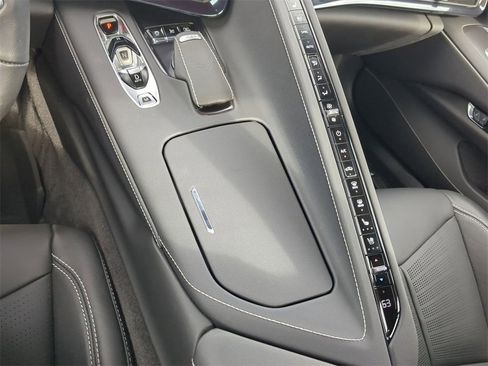 Used 2024 Chevrolet Corvette Stingray Preferred Conv image 18