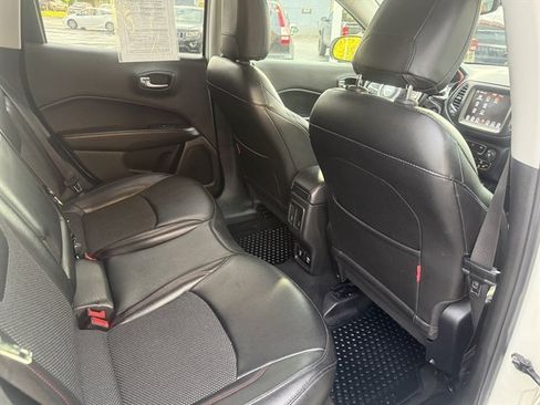 Used 2019 Jeep Compass Trailhawk AWD/4WD image 36