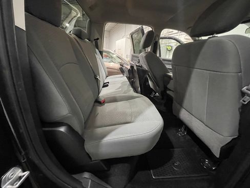 Used 2017 RAM 3500 Tradesman w/ Chrome Appearance Group image 24