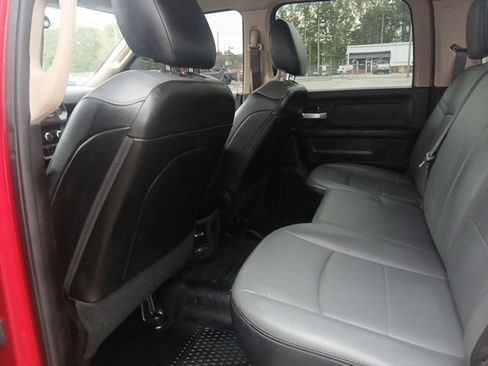 Used 2019 RAM 3500 Tradesman w/ Chrome Appearance Group image 28