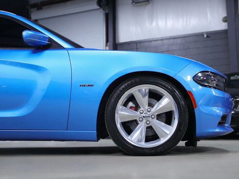 Used 2016 Dodge Charger R/T image 9