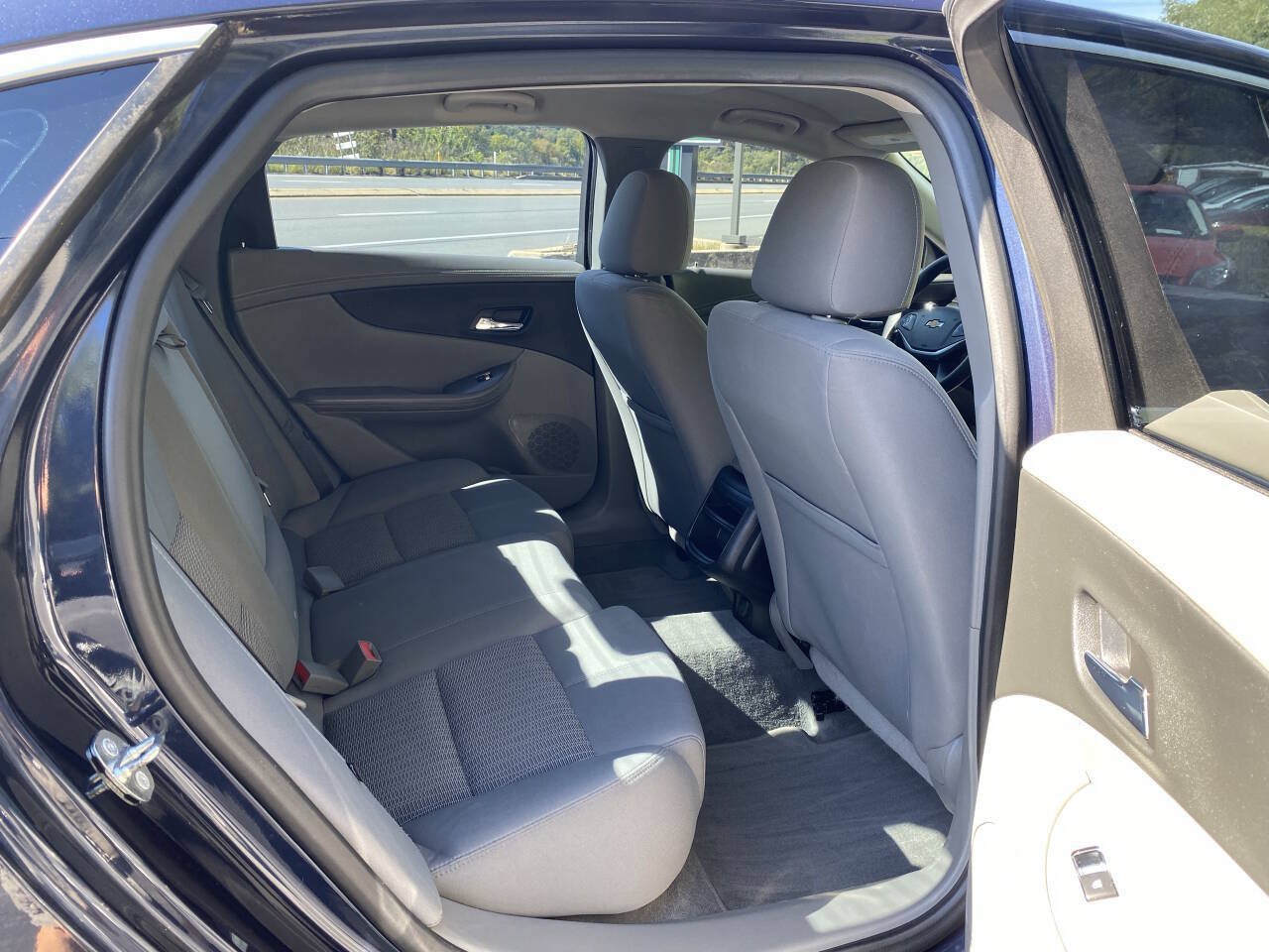 Used 2017 Chevrolet Impala LS FWD image 12