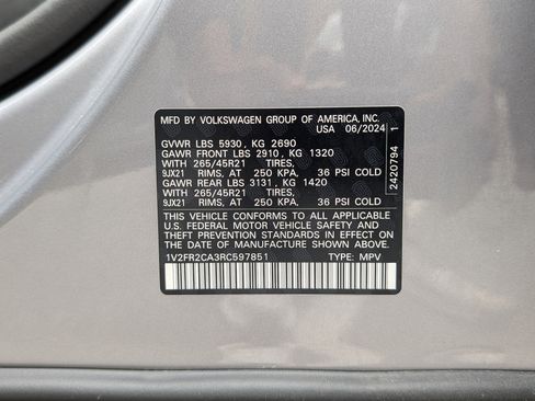 Used 2024 Volkswagen Atlas SEL Premium R-Line image 43