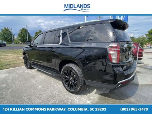 Used 2021 Chevrolet Suburban LT w/ Rear Media and Nav Package AWD/4WD image 4