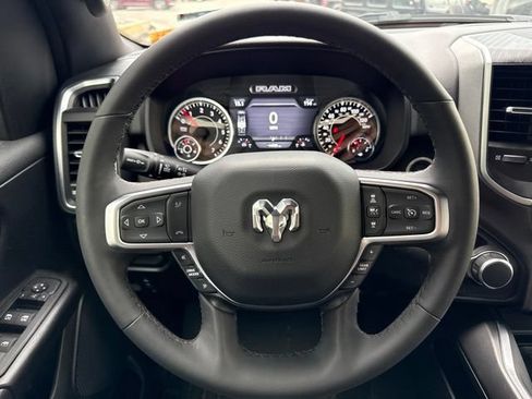 Used 2025 RAM 1500 Big Horn AWD/4WD image 17