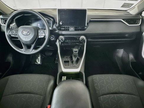 Certified 2023 Toyota RAV4 XLE w/ Convenience Package FWD image 27