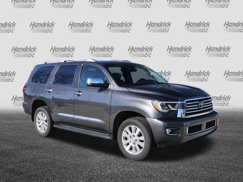 Used 2018 Toyota Sequoia Platinum image 2