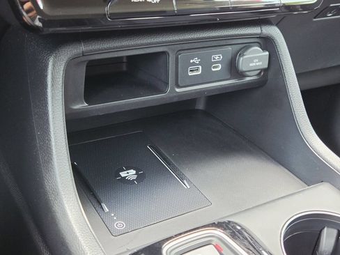 Certified 2025 Honda Pilot EX-L image 24