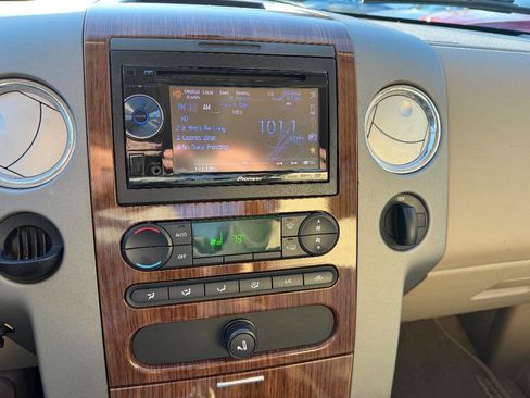 Used 2004 Ford F150 Lariat image 31