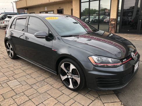 Used 2015 Volkswagen GTI SE FWD image 8