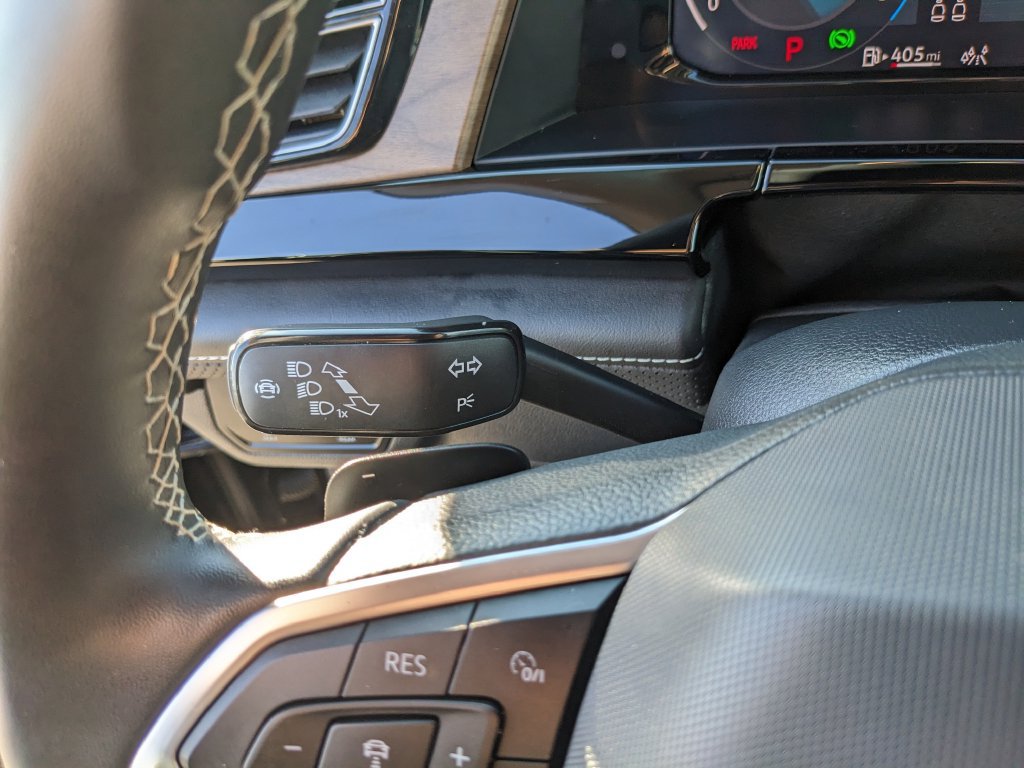 Certified 2024 Volkswagen Atlas SE FWD image 30