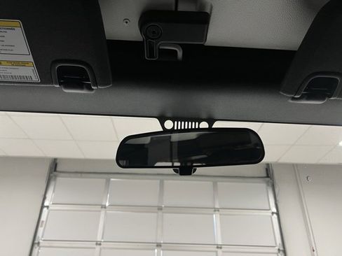 Used 2016 Jeep Wrangler Unlimited Sport w/ Connectivity Group image 40