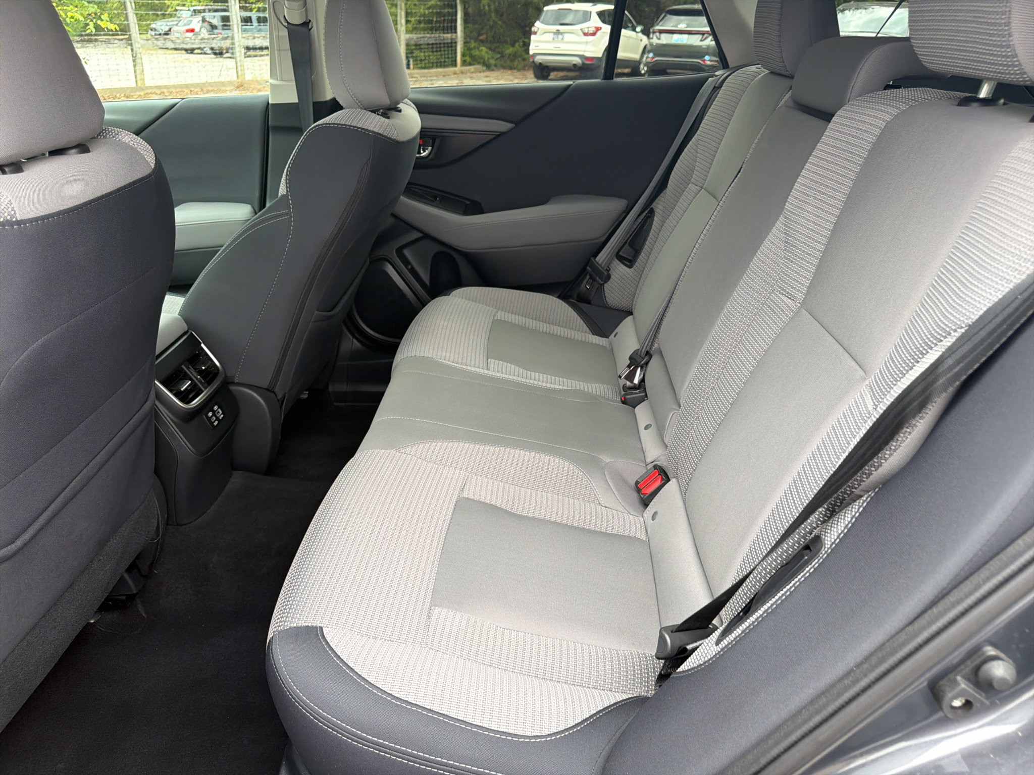 Used 2024 Subaru Outback Premium AWD/4WD image 26