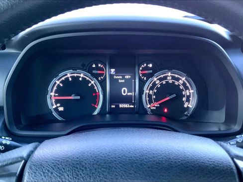 Used 2020 Toyota 4Runner TRD Off-Road Premium w/ Moonroof Package image 26