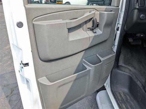 Used 2023 Chevrolet Express 2500 w/ Driver Convenience Package image 10