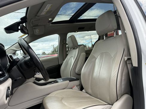 Used 2021 Chrysler Pacifica Limited w/ Premium & Safety Sphere Group AWD/4WD image 19