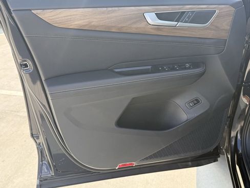 New 2026 Volkswagen Atlas SE image 10