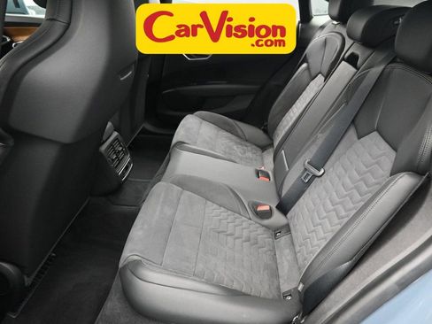 Used 2022 Audi e-tron GT Premium Plus image 28