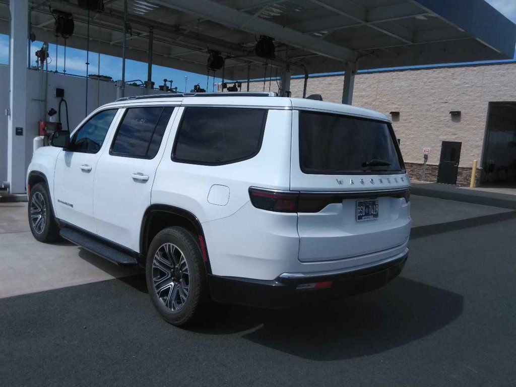 Used 2024 Jeep Wagoneer Series II AWD/4WD image 3