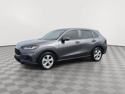 Certified 2025 Honda HR-V LX image 4