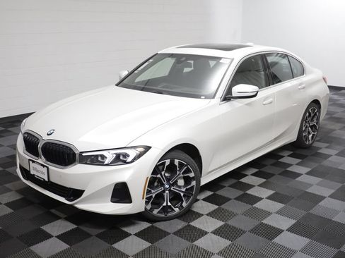 Used 2026 BMW 330i xDrive Sedan AWD/4WD image 2
