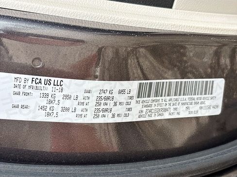 Used 2019 Chrysler Pacifica Touring-L Plus w/ Advanced Safetytec Group FWD image 20
