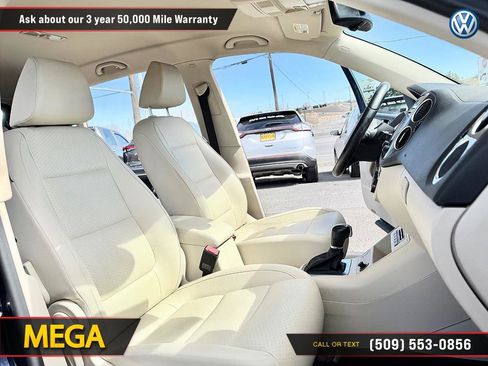Used 2016 Volkswagen Tiguan S image 16