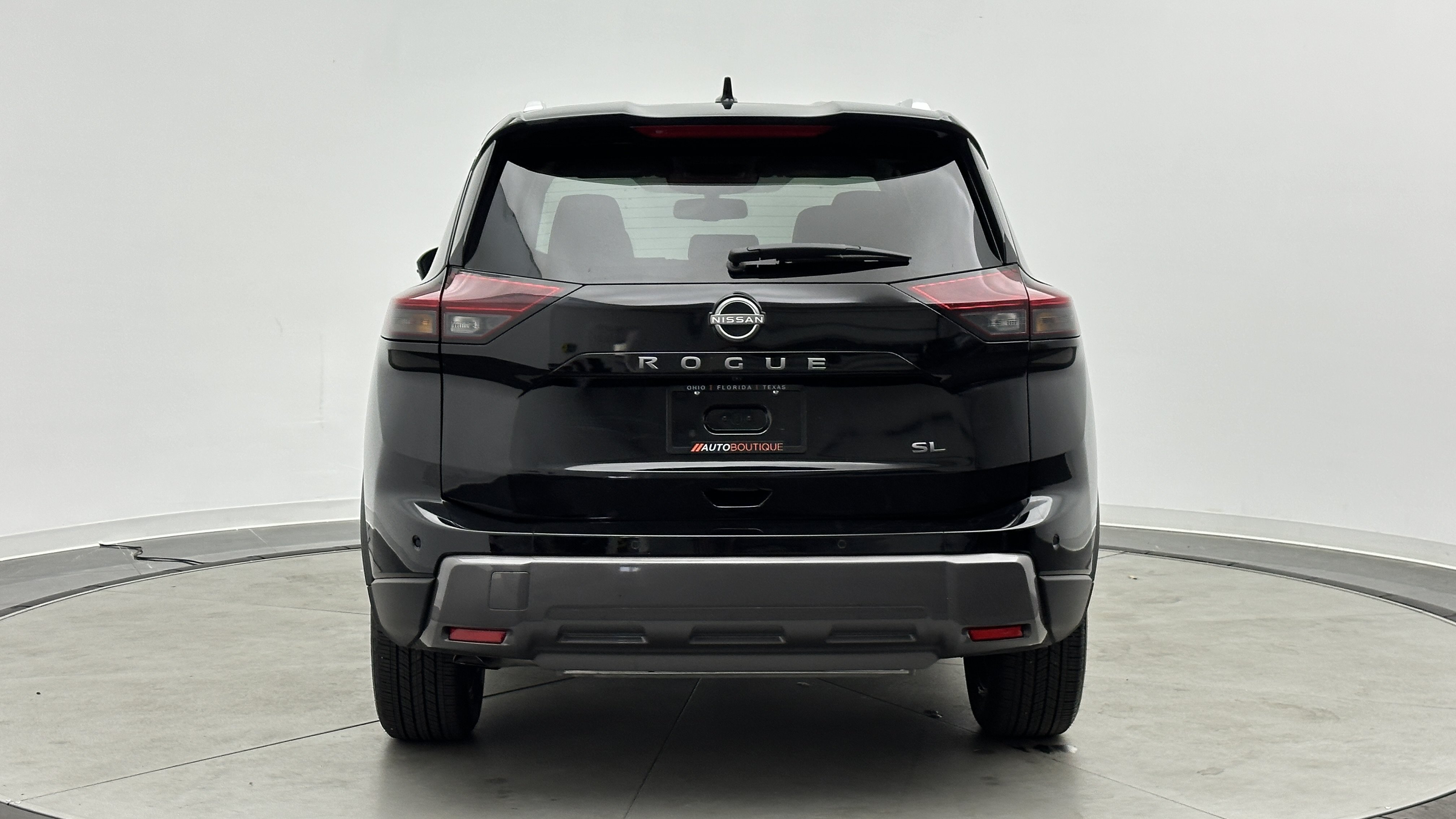 Used 2026 Nissan Rogue SL FWD image 6