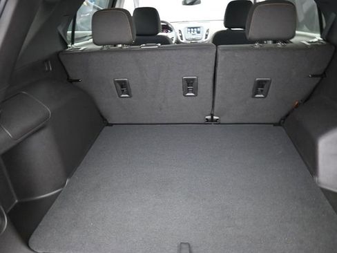 Used 2024 Chevrolet Equinox LT image 25