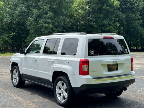 Used 2012 Jeep Patriot Limited w/ Sun/Sound Group image 17