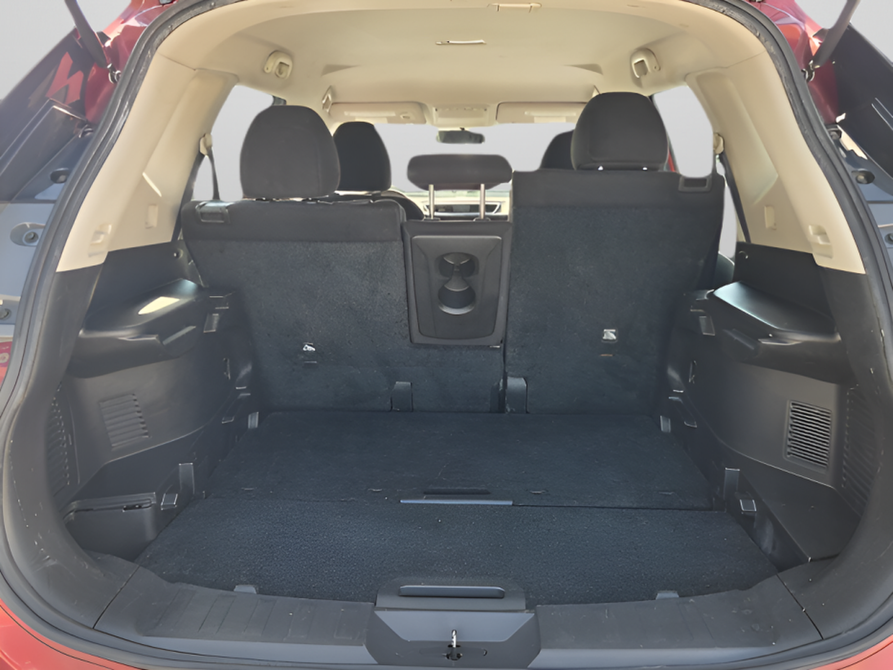 Used 2014 Nissan Rogue S FWD image 25