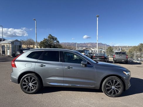 Used 2019 Volvo XC60 T5 Inscription image 8
