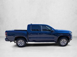 Used 2022 Nissan Frontier SV video 4