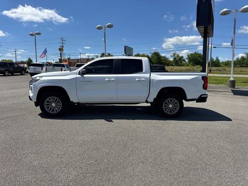 Used 2024 Chevrolet Colorado LT w/ LT Convenience Package RWD image 7